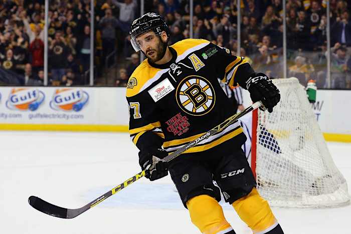 Boston-Bruins-jersey-ads-Patrice-Bergeron.jpg